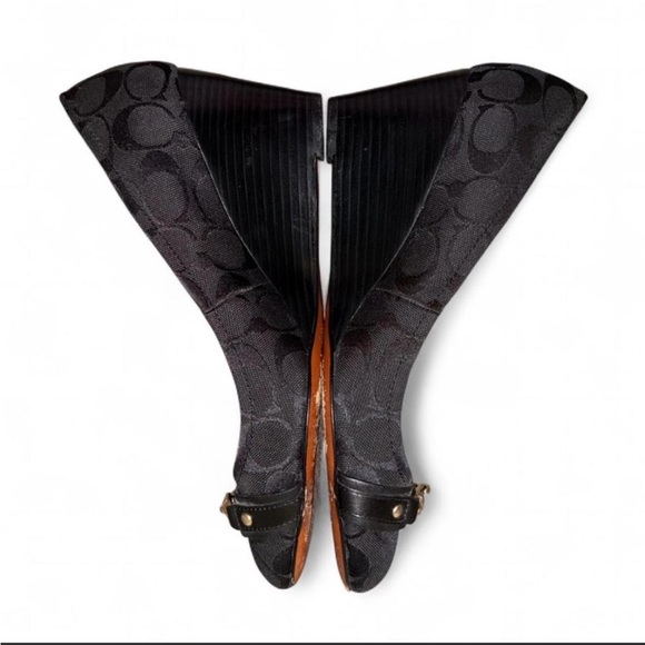 SOLD - Picture 4 of 8